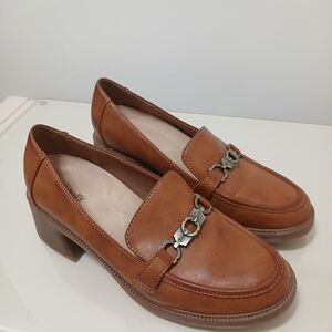 Caramel Vegan Leather Block Heel With Brass Buckle Y2k Academia Preppy